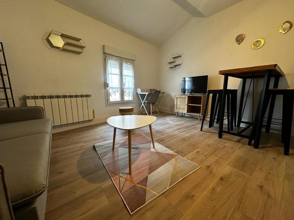 Le Petit Rempart Daire Niort Dış mekan fotoğraf